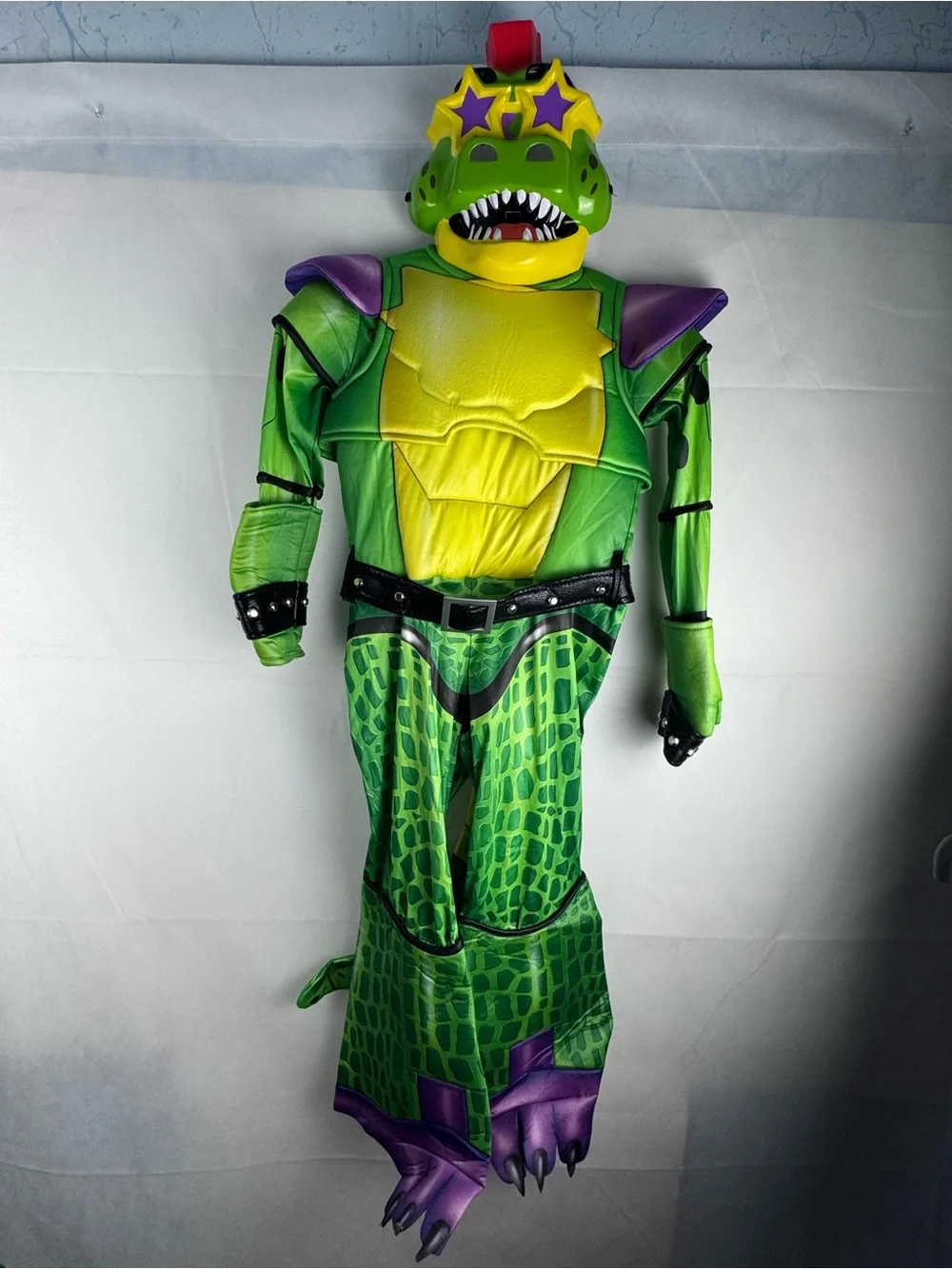 Five Nights At Freddy’s Montgomery Gator Halloween Costume Kids Med 8-10